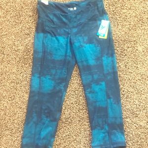Old Navy Capri Workout Pants